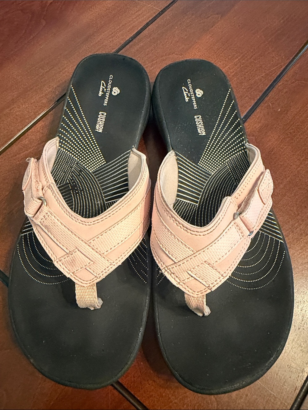 Clarks Pink Cushioned Women's Toe-Post Sandals